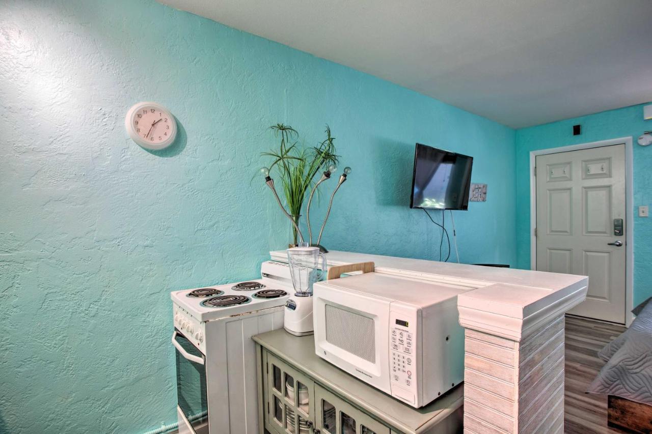 Tropical Pass-A-Grille Gem With Direct Beach Access! St. Pete Beach Exterior photo